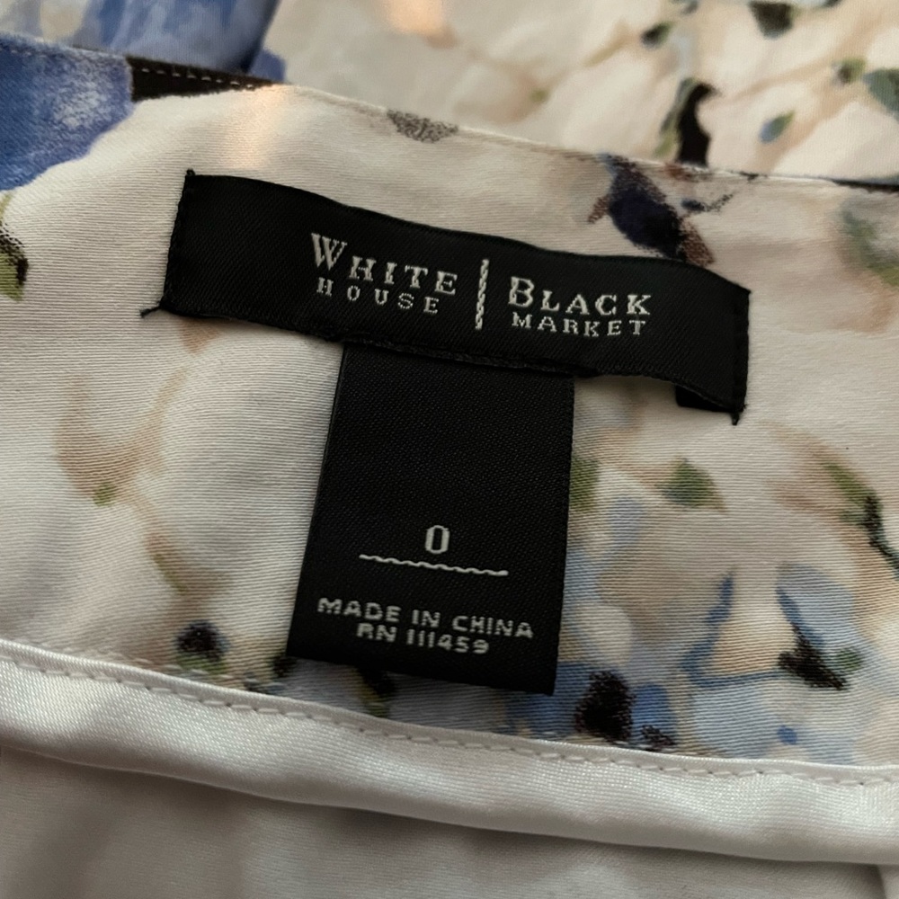 White House Black Market floral skirt - Picture 7 of 8